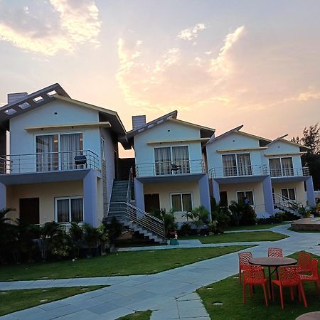 Parth King Beach Resort Mandarmani Bagian luar foto