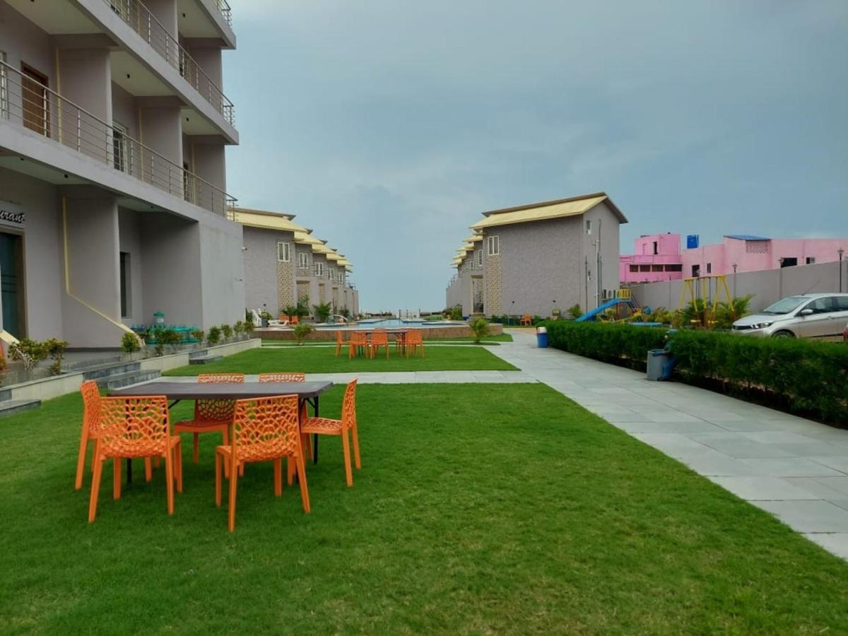 Parth King Beach Resort Mandarmani Bagian luar foto