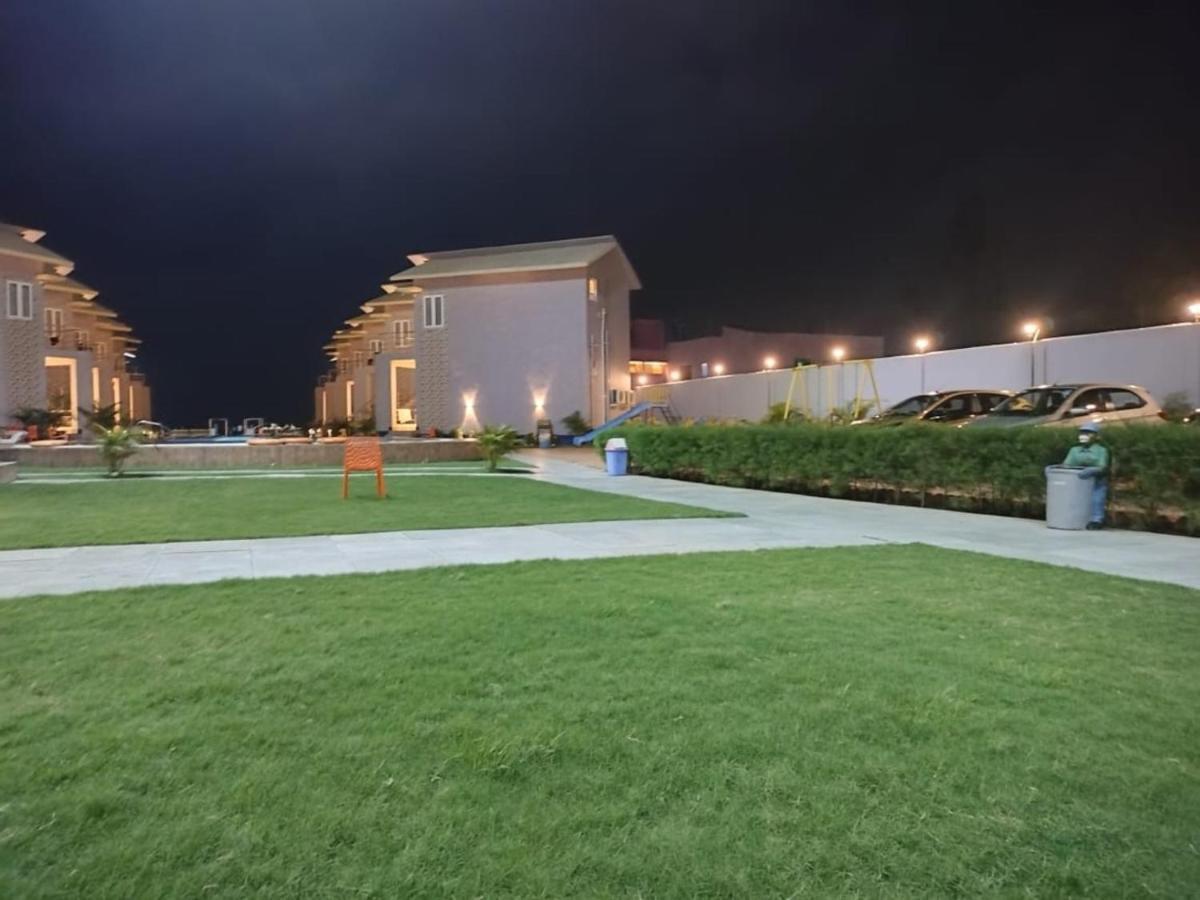 Parth King Beach Resort Mandarmani Bagian luar foto