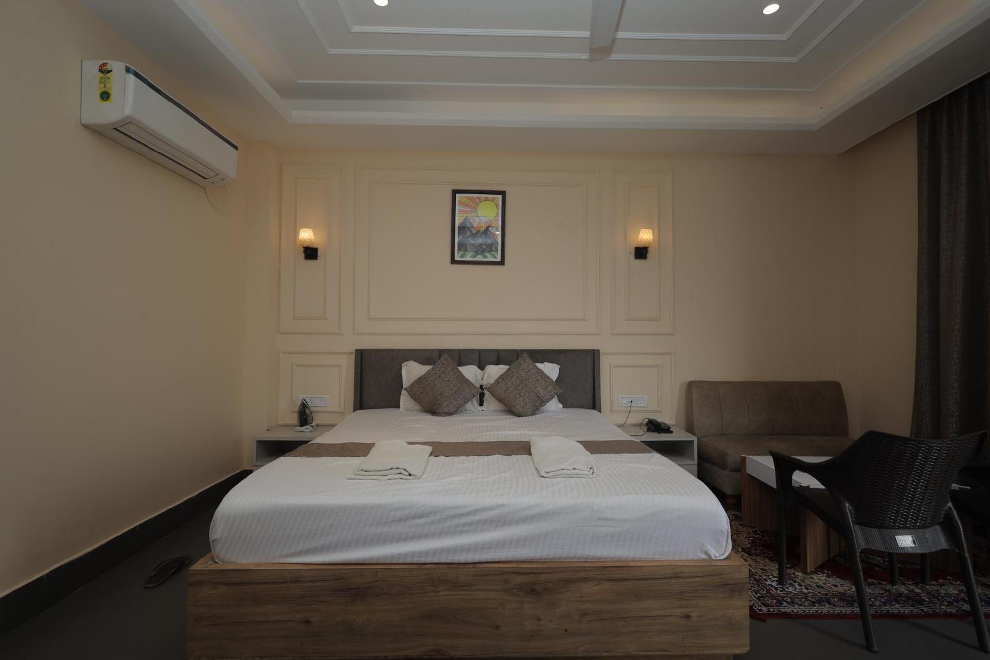 Parth King Beach Resort Mandarmani Bagian luar foto