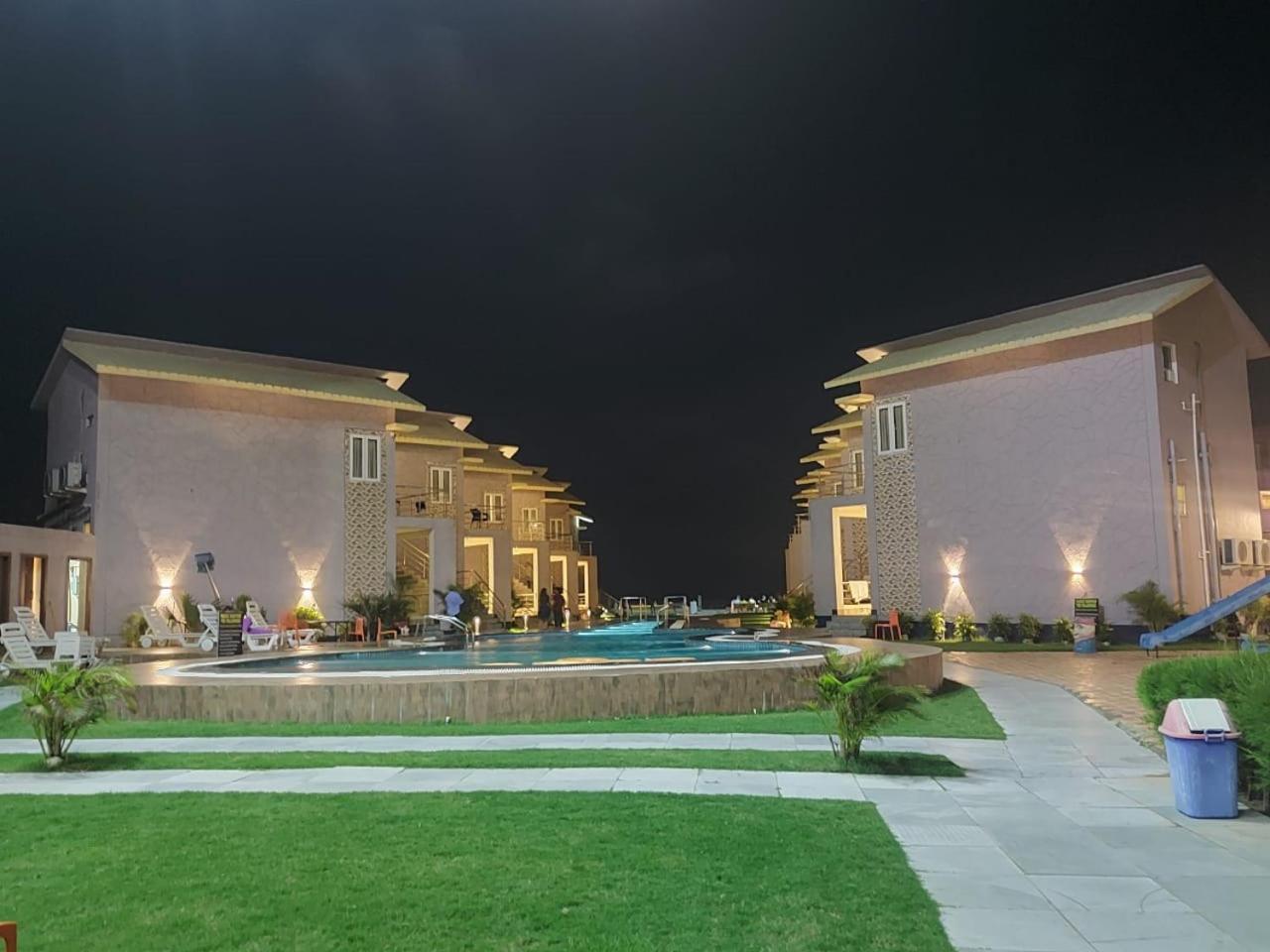 Parth King Beach Resort Mandarmani Bagian luar foto