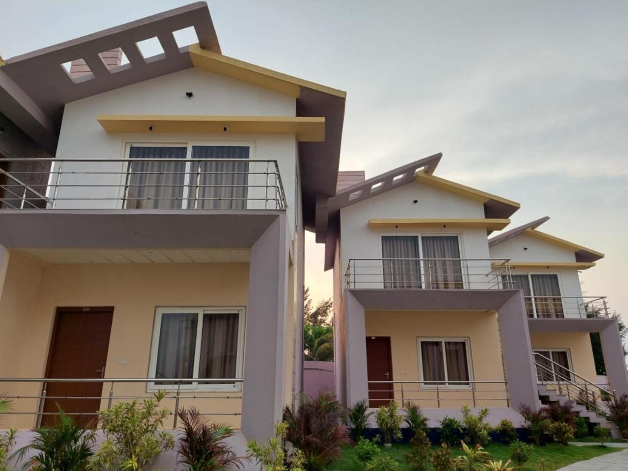 Parth King Beach Resort Mandarmani Bagian luar foto
