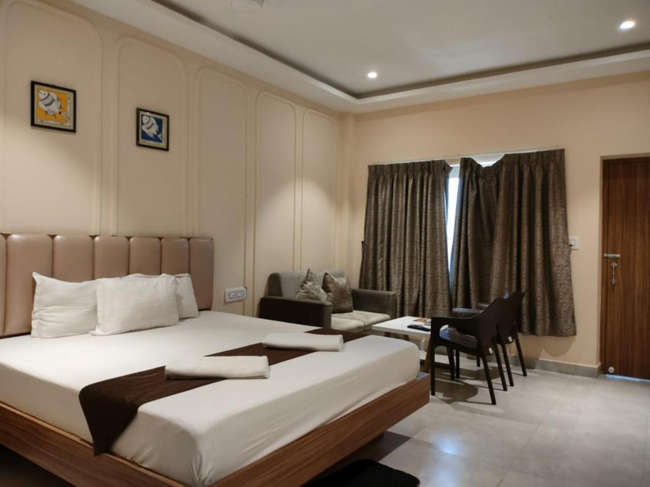 Parth King Beach Resort Mandarmani Bagian luar foto