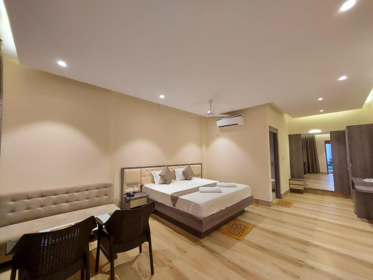 Parth King Beach Resort Mandarmani Bagian luar foto
