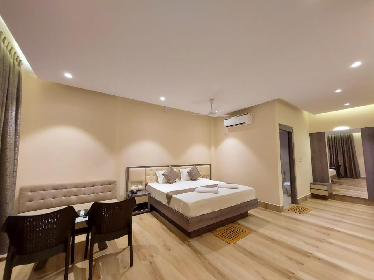 Parth King Beach Resort Mandarmani Bagian luar foto