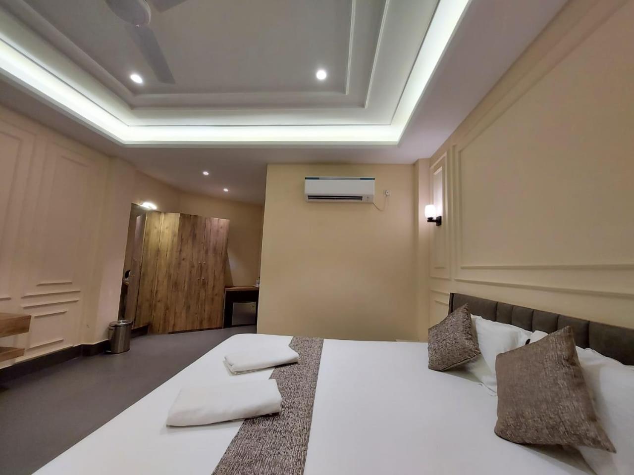 Parth King Beach Resort Mandarmani Bagian luar foto