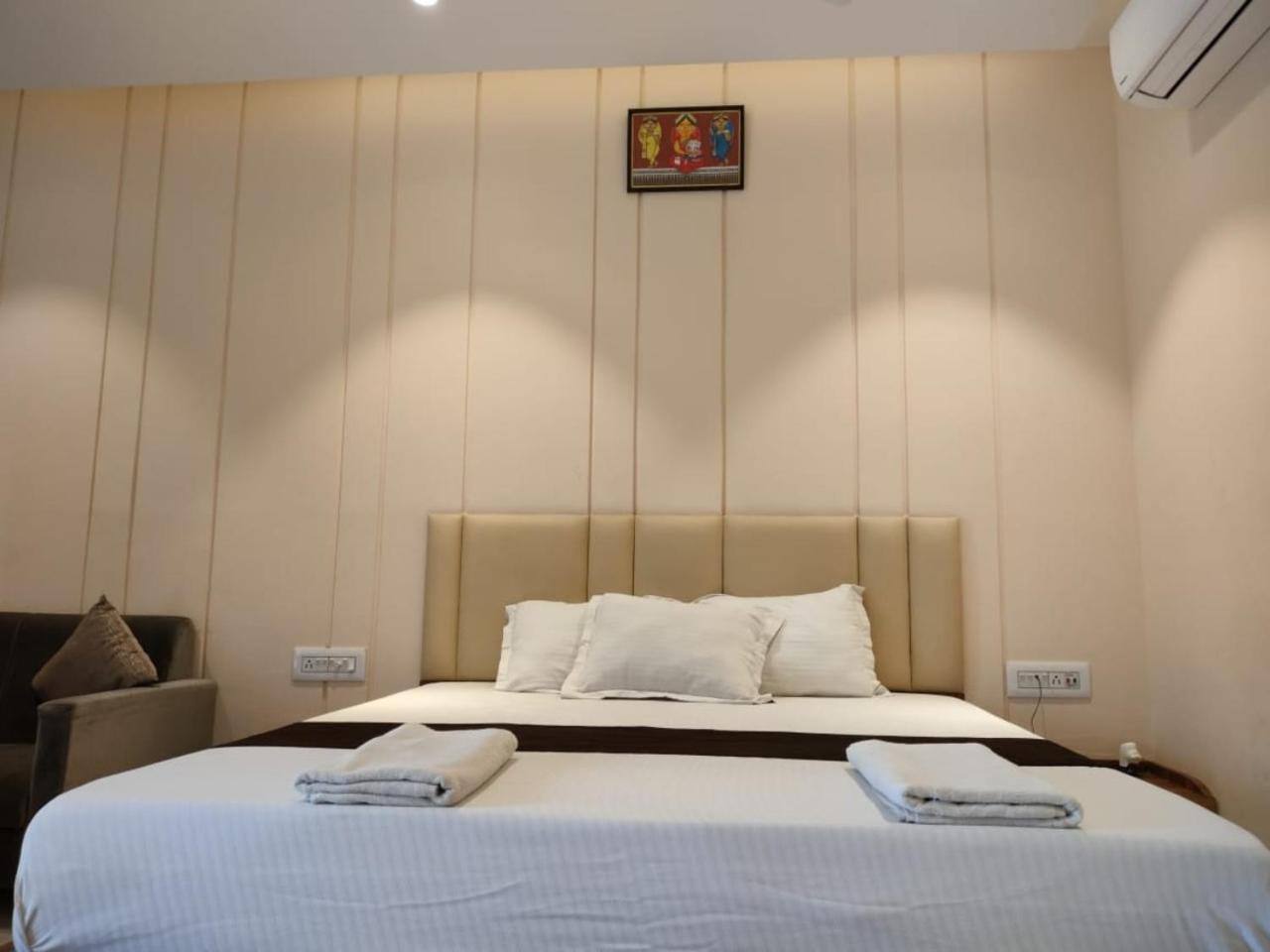 Parth King Beach Resort Mandarmani Bagian luar foto