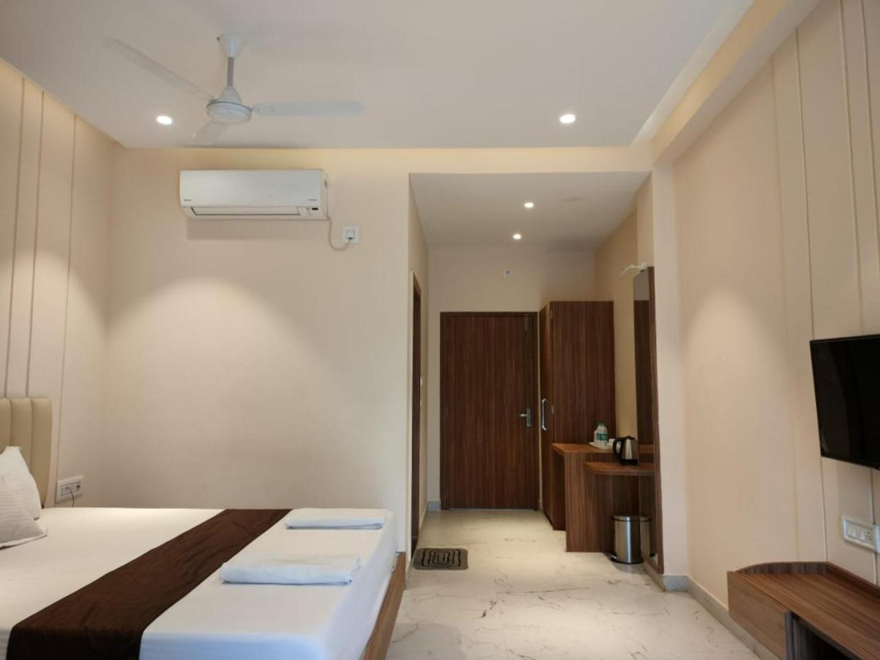 Parth King Beach Resort Mandarmani Bagian luar foto